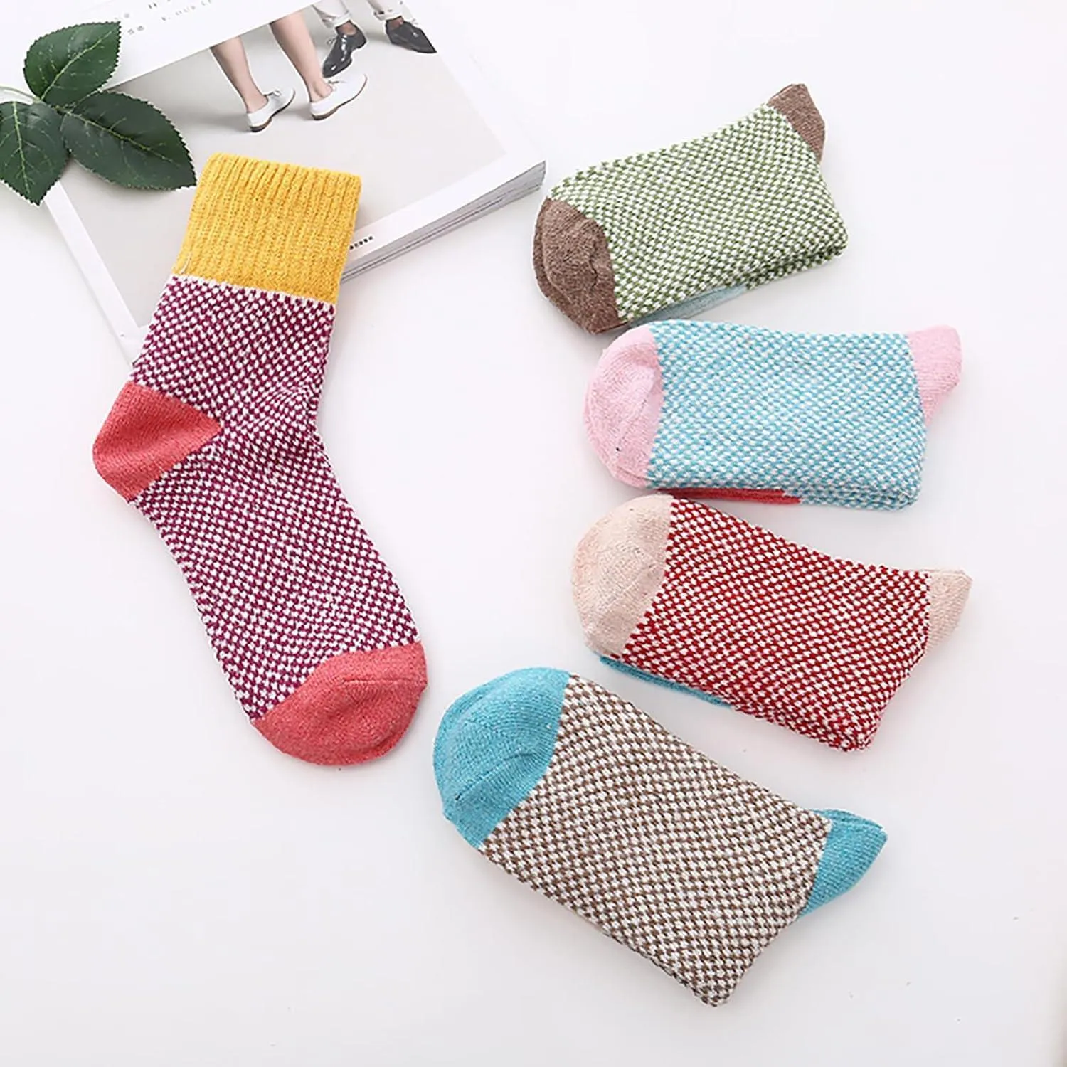 5 Pairs Warm Wool Blend Socks - Cozy and Comfortable