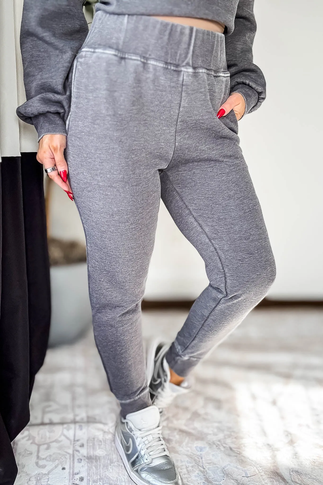 Burned Out Fleece Black Joggers