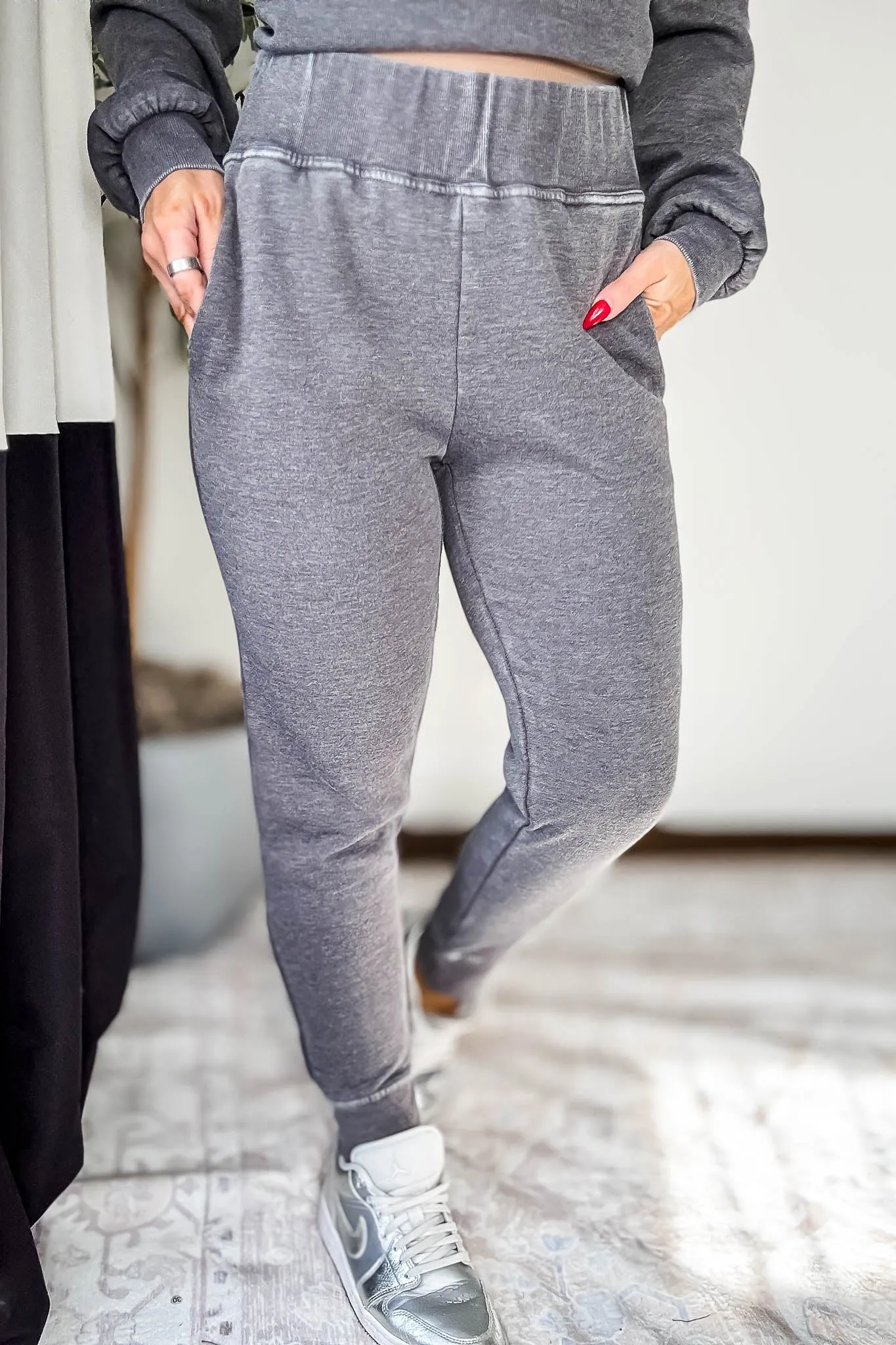 Burned Out Fleece Black Joggers