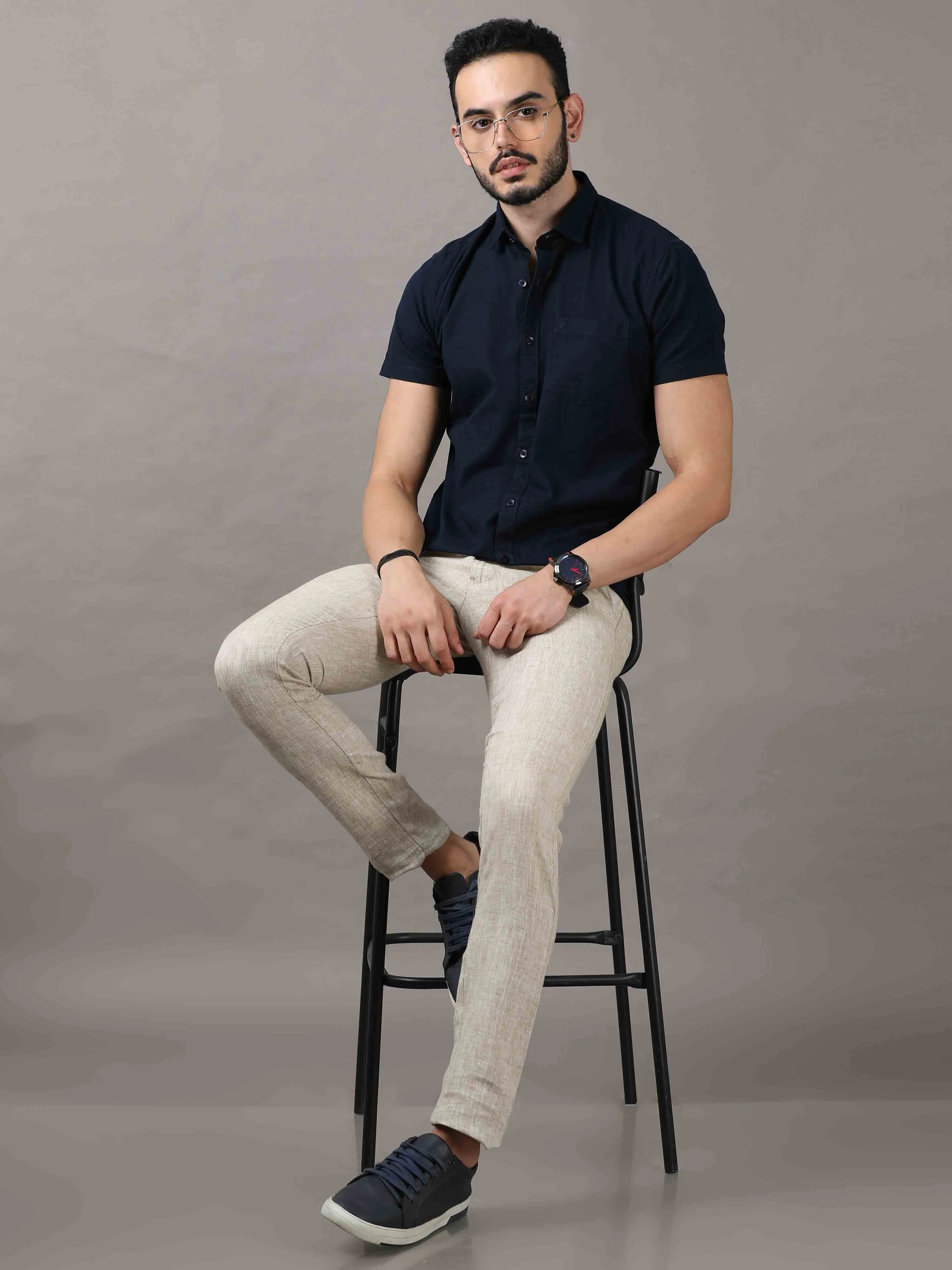Men's Beige Narrow Fit Linen Solid Casual Trousers