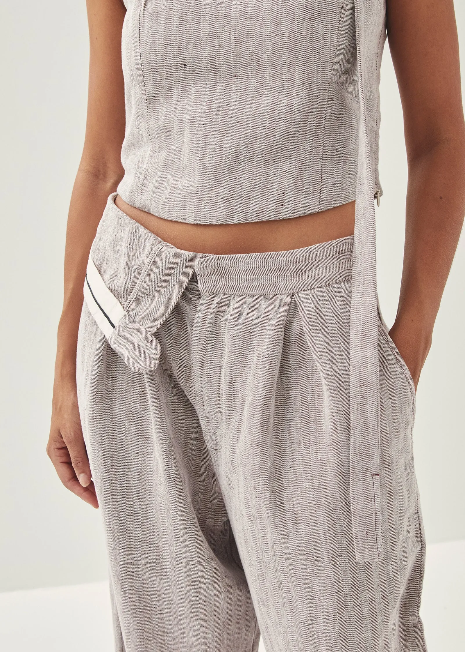 Moca Linen Brown Trousers